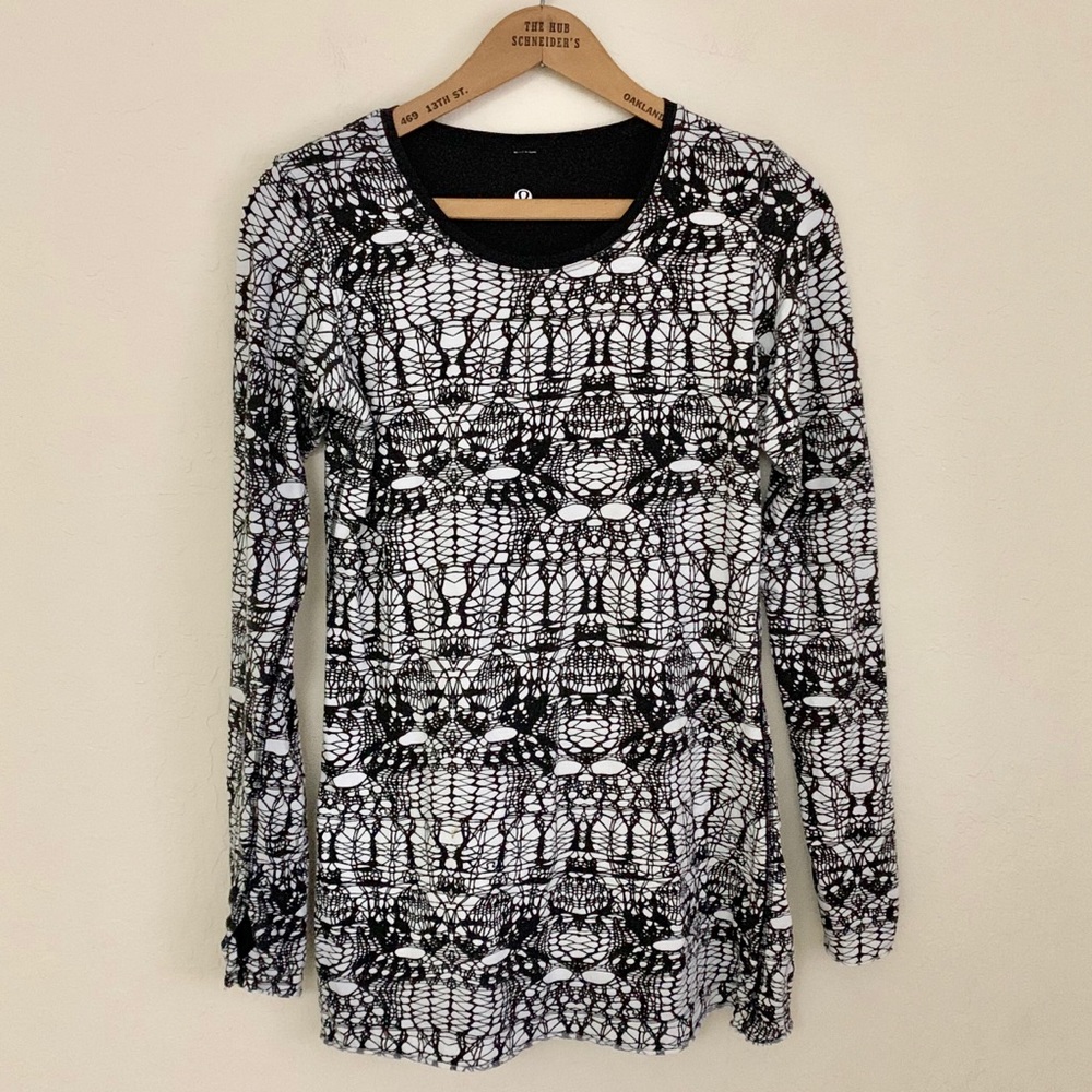 LULULEMON Cabin Long Sleeve Tee II - Picture 3 of 8